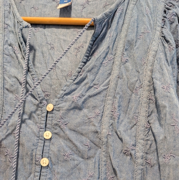 OLD NAVY embroidered dress with pheasant style bodice - Picture 4 of 14